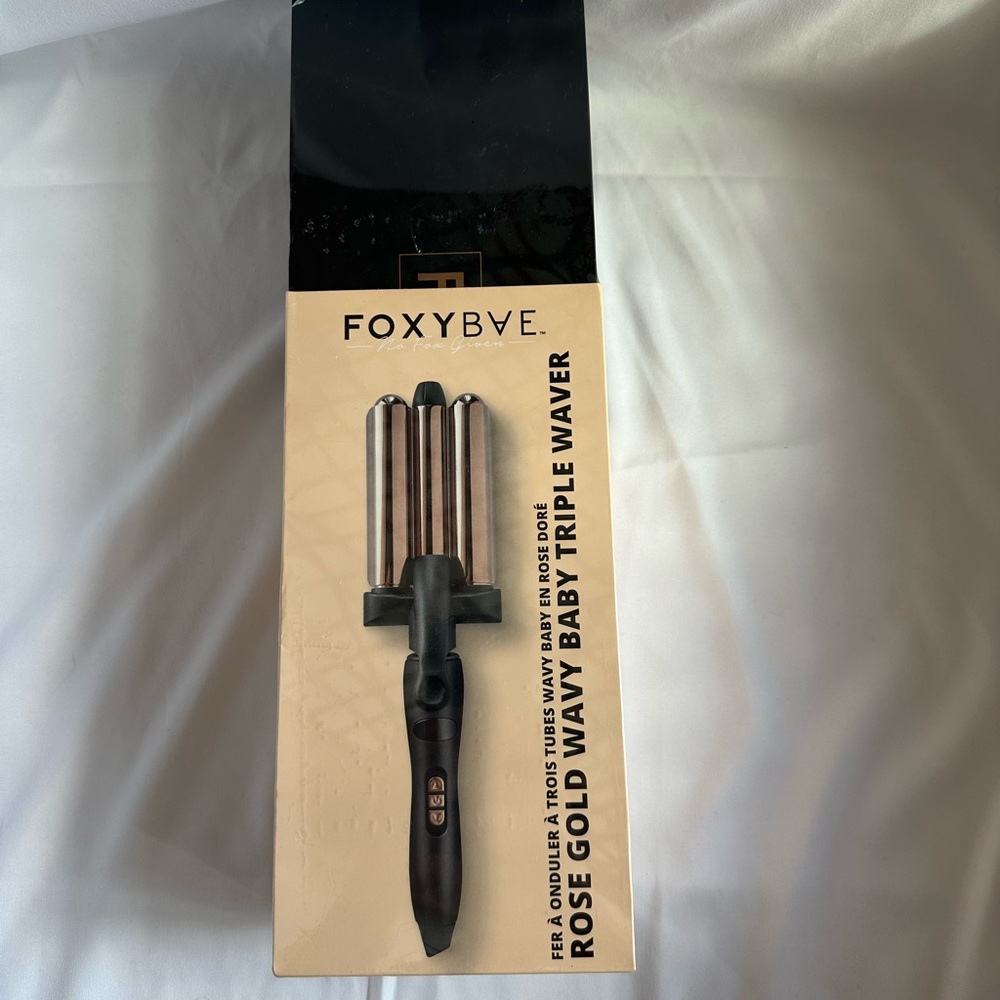 FoxyBae Rose Gold Titanium Wavy Baby Triple Waver New In Box